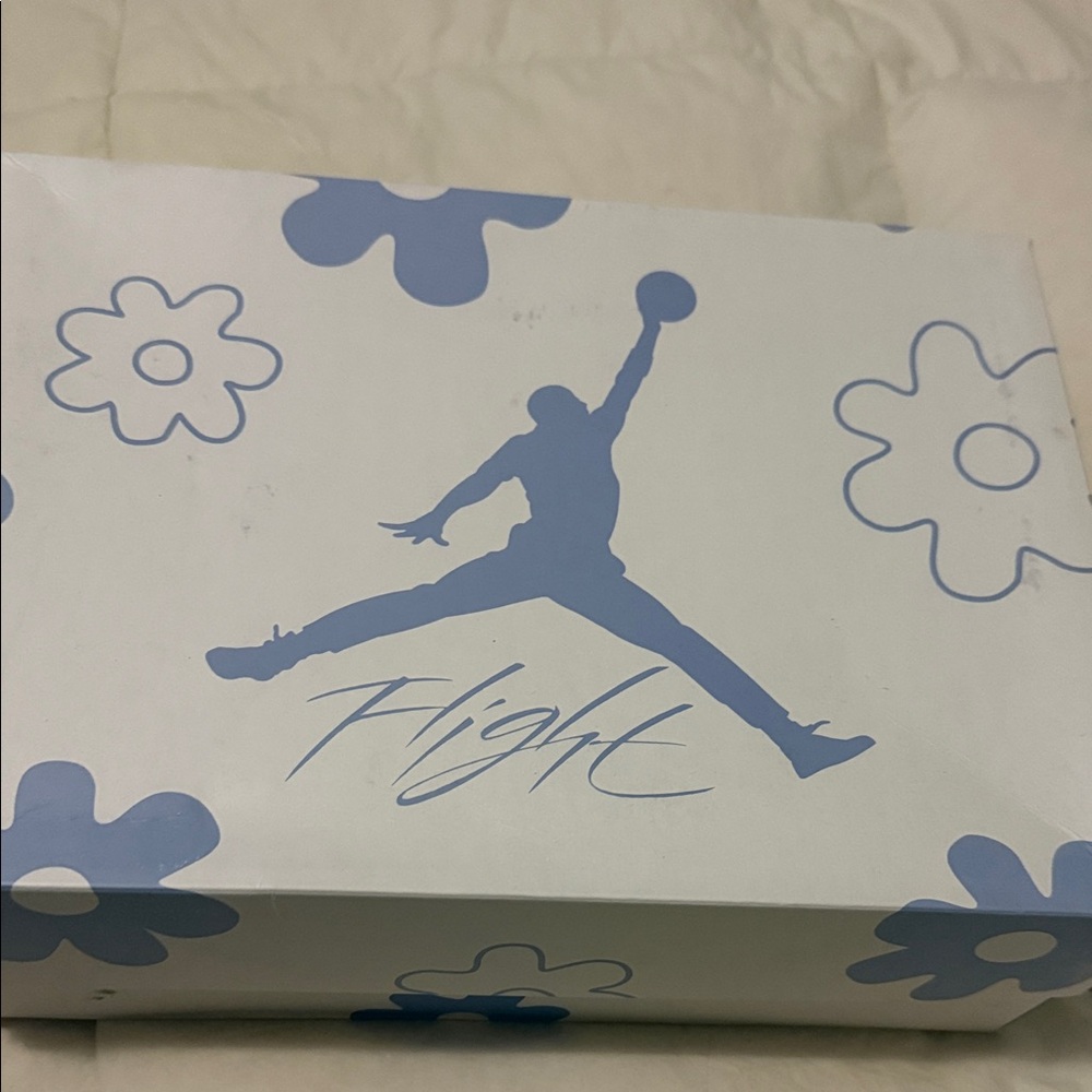 Jordan Kids Sneakers Box - Blue and White